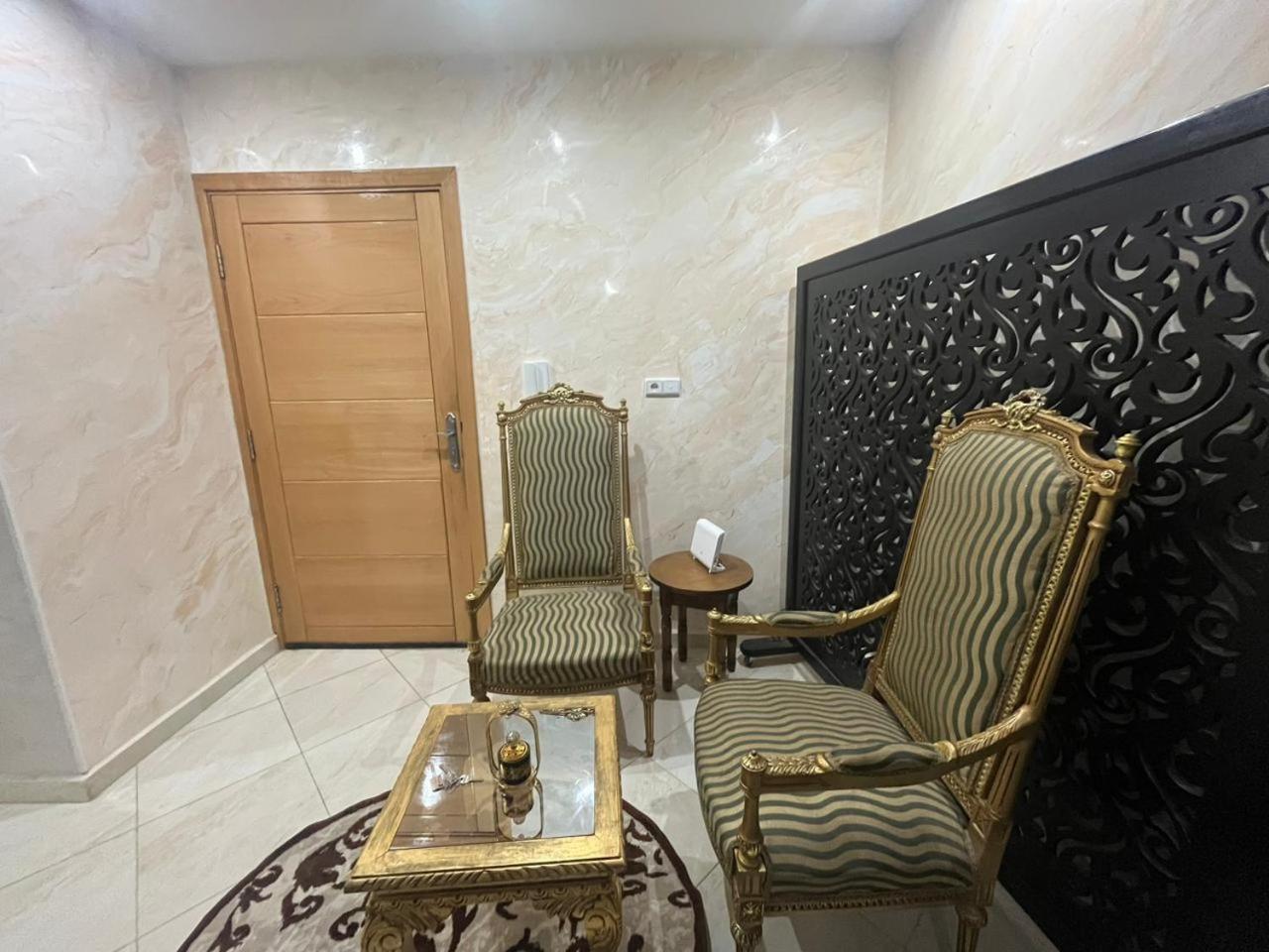 Annour Luxurious & Large Apartment In Oujda Centre Bagian luar foto